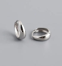 Load image into Gallery viewer, Small Huggie Hoop Earring
