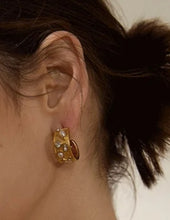 Load image into Gallery viewer, Chunky Cubic Zircon Pearl C Shape Earrings
