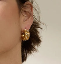 Load image into Gallery viewer, Chunky Cubic Zircon Pearl C Shape Earrings
