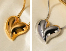 Load image into Gallery viewer, Chunky Heart Pendant Necklace Gold/ Silver
