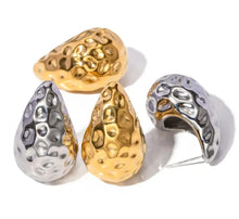Load image into Gallery viewer, Chunky Hammered Waterdrop Earrings  (Gold/Silver)
