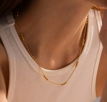 Load image into Gallery viewer, Clustered Three Balls Gold Necklace

