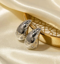 Load image into Gallery viewer, Chunky Waterdrop Gold Earrings with Cubic Zircon
