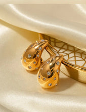 Load image into Gallery viewer, Chunky Waterdrop Gold Earrings with Cubic Zircon
