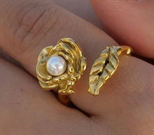 Load image into Gallery viewer, Rose Gold Ring with Faux Pearl
