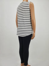 Load image into Gallery viewer, Faux Button Sleeveless Top with Front Tie Plus Size (White/Black)
