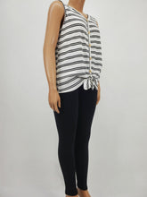 Load image into Gallery viewer, Faux Button Sleeveless Top with Front Tie Plus Size (White/Black)

